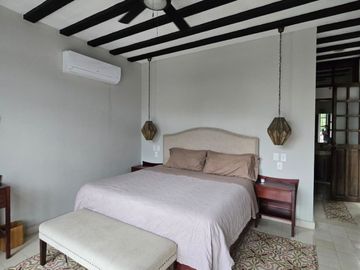CASA EN VENTA POR PASEO DE MONTEJO