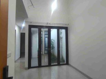 Disewakan rumah siap huni cluster garden Ville citra raya Tangerang