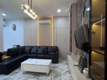 Turun Harga Jual Cepat Rumah 3,5 Lantai (Gading Serpong)