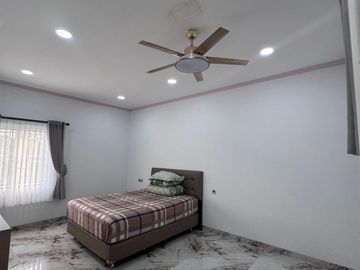 Turun Harga Jual Cepat Rumah 3,5 Lantai (Gading Serpong)