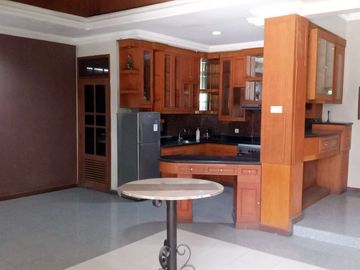 Rumah di Rungkut Asri Tengah