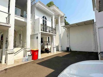 DIJUAL RUMAH MEWAH SECONDARY CLUSTER EKSLUSIF KRAMATJATI JAKARTA TIMUR