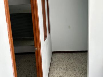 🏢✨ 𝗟𝗢𝗖𝗔𝗟 𝗖𝗢𝗠𝗘𝗥𝗖𝗜𝗔𝗟 𝗔 𝗣𝗜𝗘 𝗗𝗘 𝗖𝗔𝗟𝗟𝗘 𝗘𝗡 𝗘𝗟 𝗖𝗘𝗡𝗧𝗥𝗢 𝗗𝗘 𝗧𝗢𝗟𝗨𝗖𝗔