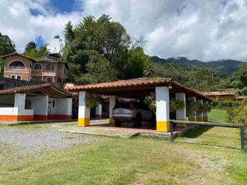 CASA CAMPESTRE Y LOTE