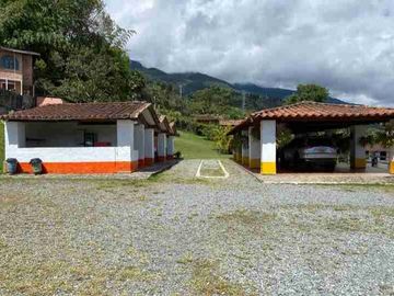 CASA CAMPESTRE Y LOTE