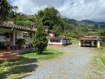 CASA CAMPESTRE Y LOTE