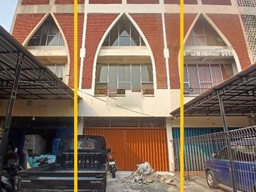 Disewakan Ruko  Bisa Untuk Gudang di Jl.Bekasi timur,  Jatinegara