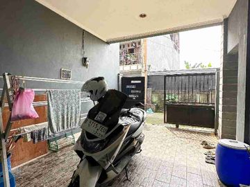 DIJUAL RUMAH SECONDARY STRATEGIS PONDOK GEDE BEKASI