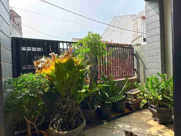 DIJUAL RUMAH SECONDARY STRATEGIS PONDOK GEDE BEKASI