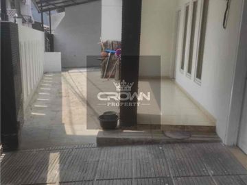 Rumah 2 Lantai di Duren Sawit Jakarta Timur. 4 Kamar Tidur