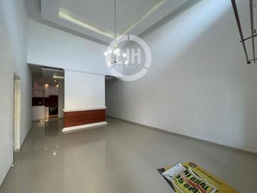 Dijual Rumah Taman Dutamas 2 Lantai di Batam Centre