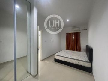 Dijual Rumah Taman Dutamas 2 Lantai di Batam Centre