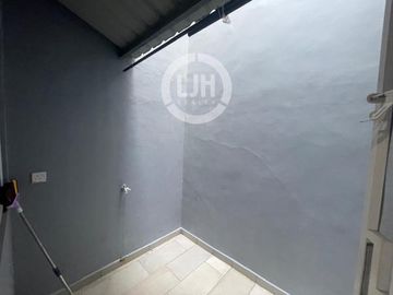 Dijual Rumah Taman Dutamas 2 Lantai di Batam Centre