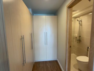 FOR SALE | Rare Corner 3BR Investors Unit - Travertine at Portico Pasig City