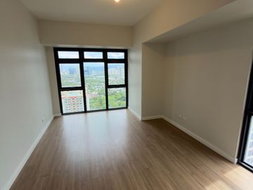 FOR SALE | Rare Corner 3BR Investors Unit - Travertine at Portico Pasig City