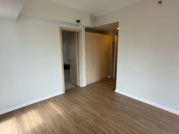 FOR SALE | Rare Corner 3BR Investors Unit - Travertine at Portico Pasig City