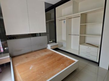Dijual Rumah Semi Furnish Green Lake City