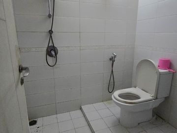 Dijual Rumah Semi Furnish Green Lake City