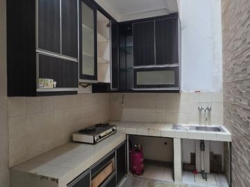 Dijual Rumah Semi Furnish Green Lake City