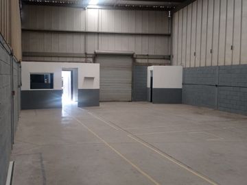 BODEGA EN RENTA DE 200M2 EN PEÑUELAS