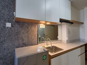Apartment Amor, Pakuwon City Mall MINIMALIS, SIAP HUNI, FULLY FURNISHED