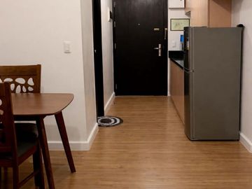 FOR SALE | High Park Tower 2 - Studio with Parking  38th Floor