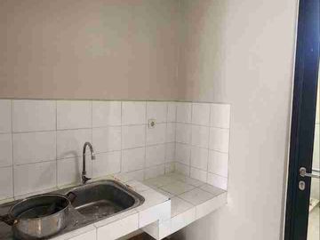 Under 1 M, Rumah 2 Lantai Grand Harvest Kebraon Dekat Wiyung