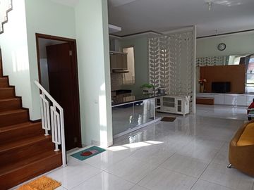 Rumah Mewah Permata Jingga Suhat Malang. Dekat Kampus UB, UM, Polinema, Matos, Sentra Kuliner RS UB. MLG00120