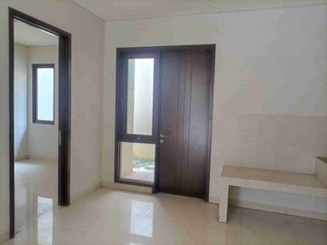 Disewakan Rumah Cluster Regentown Bsd City