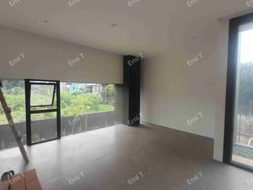 Rumah 3 Lantai Dengan Rooftop Desain Modern Di Jakarta Selatan