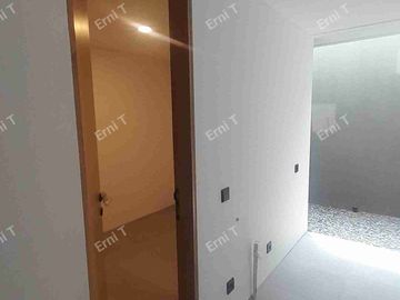 Rumah 3 Lantai Dengan Rooftop Desain Modern Di Jakarta Selatan
