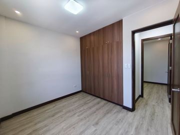 4 Bedroom House and Lot for Sale in Vermont Park Executive Village Antipolo -AJCE