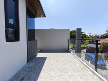 4 Bedroom House and Lot for Sale in Vermont Park Executive Village Antipolo -AJCE