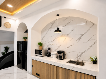 Dijual Cepat Kost Full Furnished Dekat STAN Bintaro – 9+1 Kamar, Income Rp17 Juta/Bulan, SHM