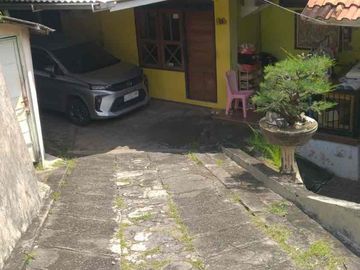 Dijual rumah dengan view kota Semarang