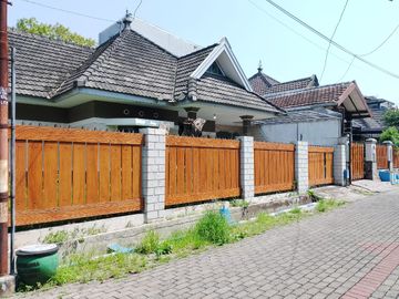 Rumah Asri Perum ABM Permai. Dekat Kampus UB, Polinema, Matos, RS Universitas Brawijaya, dan kawasan kuliner Sudimoro.MLG00135