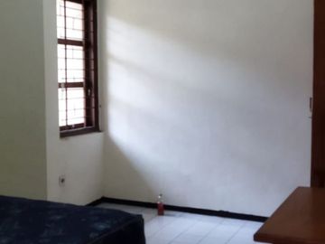 Rumah Asri Perum ABM Permai. Dekat Kampus UB, Polinema, Matos, RS Universitas Brawijaya, dan kawasan kuliner Sudimoro.MLG00135