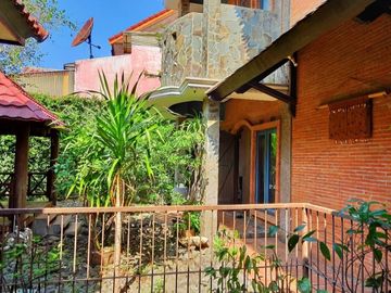 Rumah Mewah 2 Lantai Araya Malang. Dekat Araya Golf & Family Club, Plaza Araya, Gerbang Tol Malang, Bandara, Terminal.MLG00139