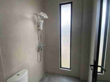 Dijual Rumah 2 Lantai Diamond Pavilion Posisi Hook Samping dan Belakang Taman