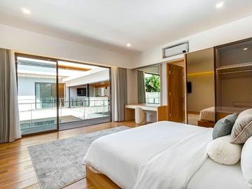 Villa Mewah Modern Full Furnish di Seminyak