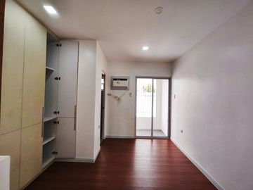 For Sale Modern 3 Storey Townhouse in San Antonio, Q.C. KSA