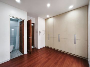 For Sale Modern 3 Storey Townhouse in San Antonio, Q.C. KSA