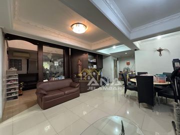 ANA RUMAH UK 13X19.5M BONUS LAHAN PARKIR DI KOMPLEK DUTA MAS JELAMBAR