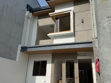 3 Bedroom Duplex Townhouse for Sale in Vermont Park Antipolo -AJCE