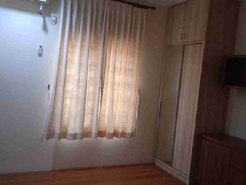 Rumah bagus 2 lantai semifurnish dan akses 1 mobil di Tebet Barat Jaksel