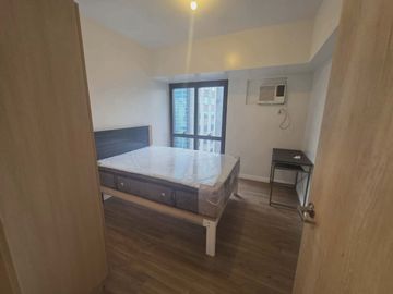 FOR RENT | 2-Bedroom Furnished Unit with Parking | Gentry Residences, Salcedo Village, Makati City