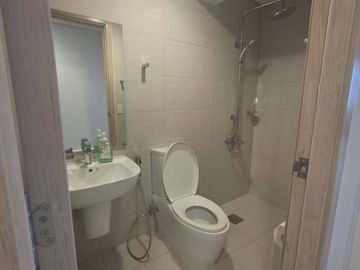 FOR RENT | 2-Bedroom Furnished Unit with Parking | Gentry Residences, Salcedo Village, Makati City