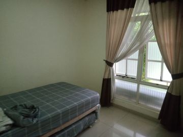 Sewa Rumah siap huni dan nyaman Graha Padma, Semarang Barat-11723