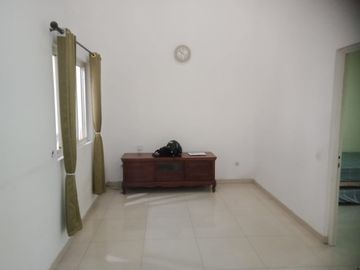 Sewa Rumah siap huni dan nyaman Graha Padma, Semarang Barat-11723