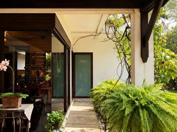 Dijual Rumah Mewah di Pesanggrahan Jaksel Tanah Luas Dan Halaman Luas VA-18898